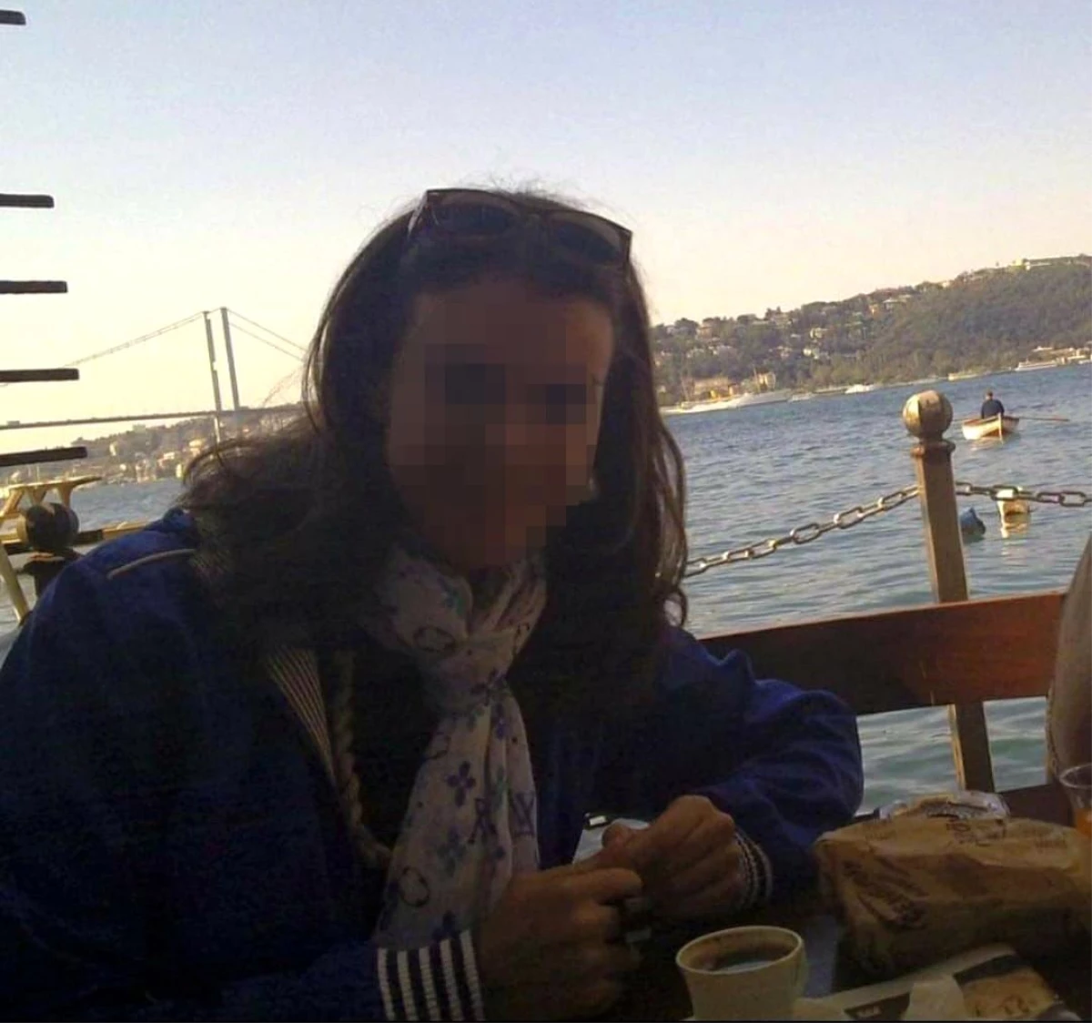 Kadıköy\'de silahlı saldırgan, restoranda kadını başından vurdu