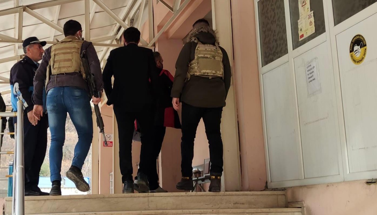 Kesinleşmiş 4 yıl 2 ay cezası bulunan şahsı JASAT yakaladı