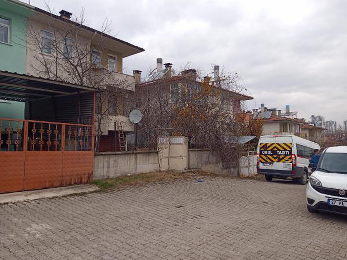 Aylardır haber alınamayan adamın evine giren polisler iskeleti ile karşılaştı