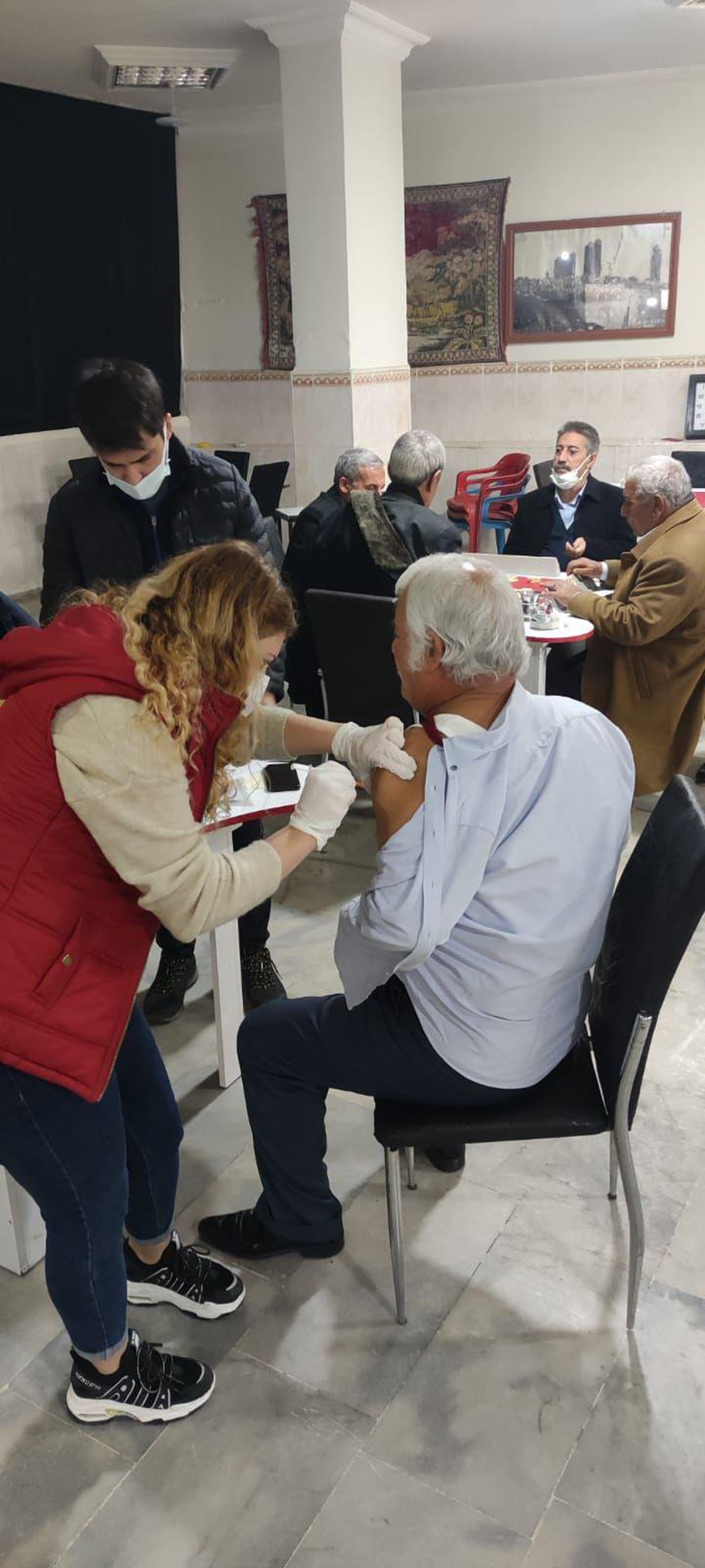 Şanlıurfa\'da mobil ekiplerin aşı çalışmaları sürüyor