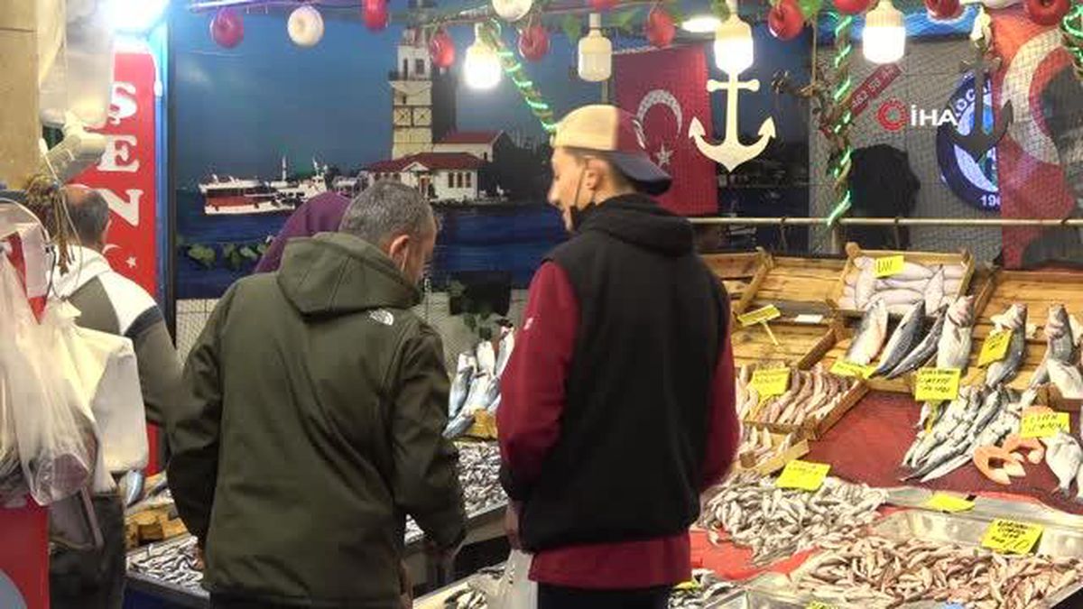 Sarıkanat tezgahların vazgeçilmezi hamsiye rakip oldu