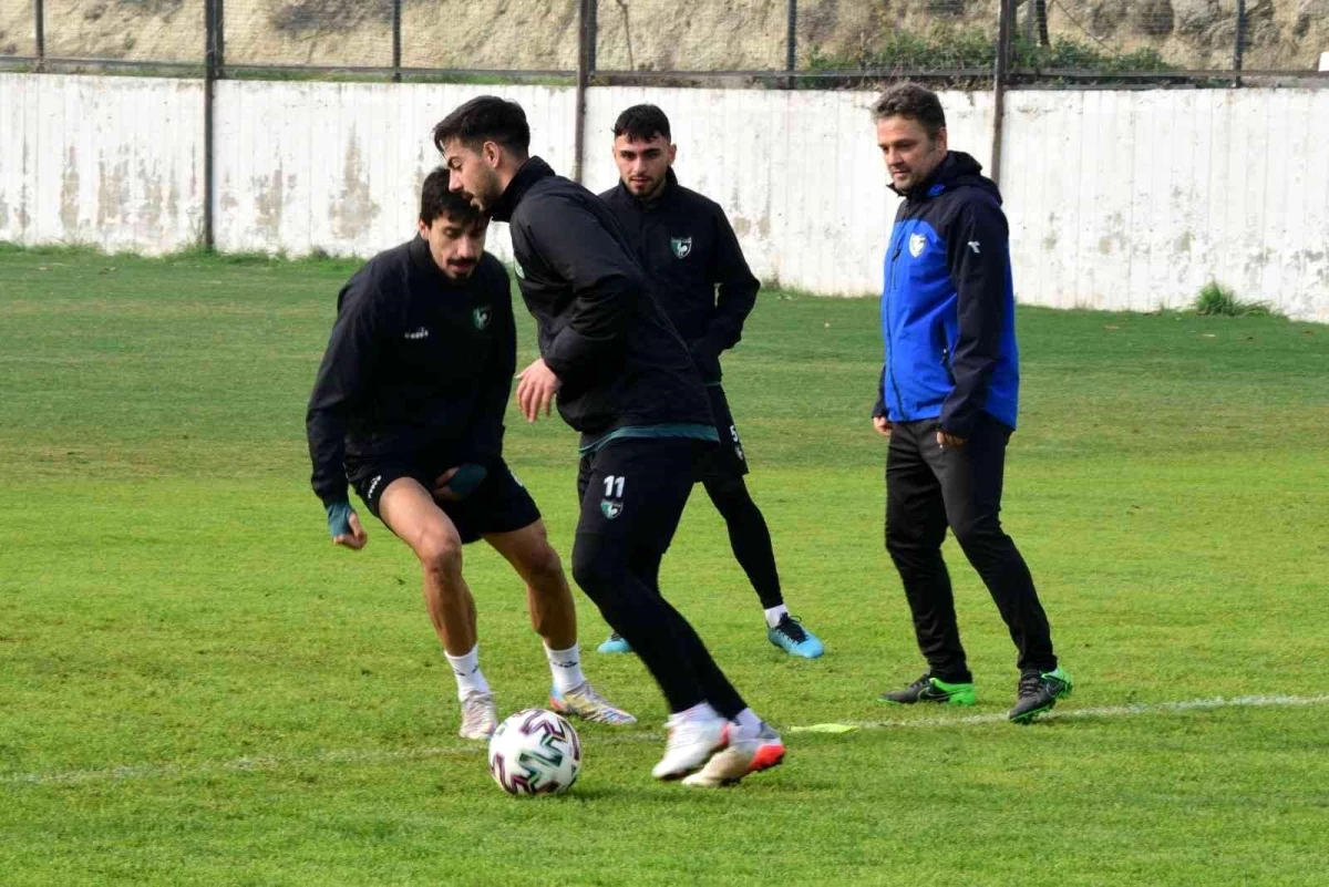 Son idmanını tamamlayan Denizlispor, İzmir\'e gitti