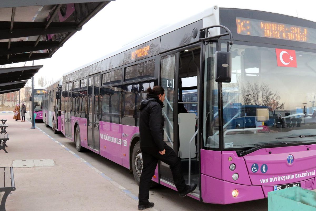 Van Büyükşehir Belediyesi bir yılda 9 milyon 773 bin yolcu taşıdı