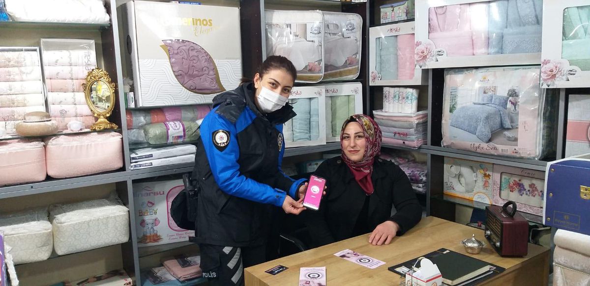Son dakika! Van\'da polisler esnafı dolandırıcılık olaylarına karşı uyardı