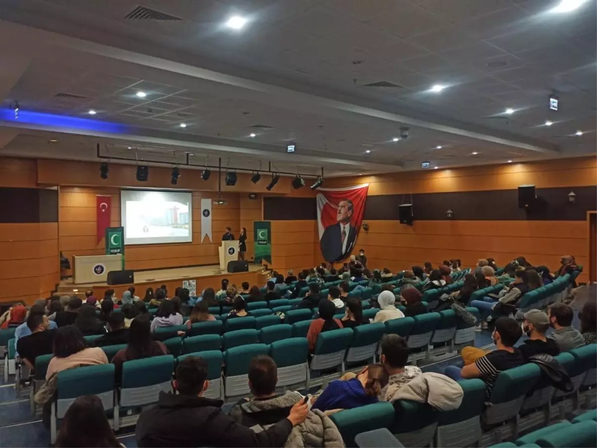 Yeşilay\'dan Üniversite Öğrencilerine Bağımlılıkla Mücadele Semineri