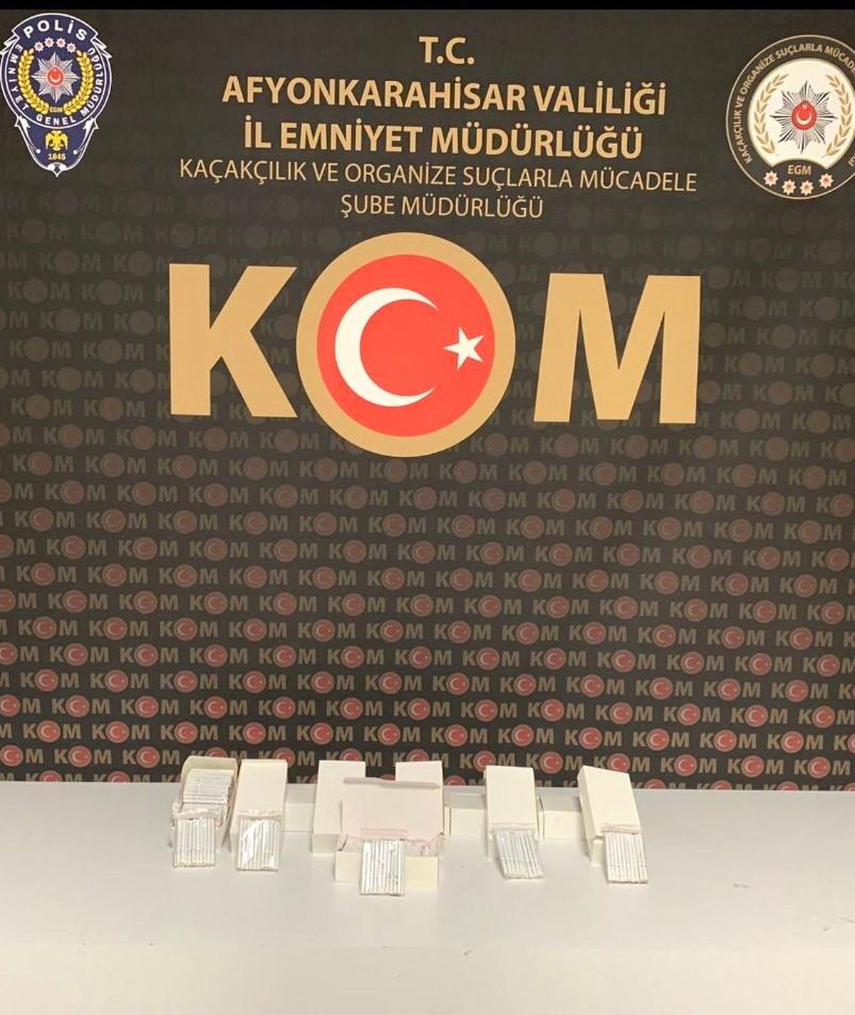 Son dakika haberi: Afyonkarahisar\'da polisin kaçak alkolle mücadelesi sürüyor