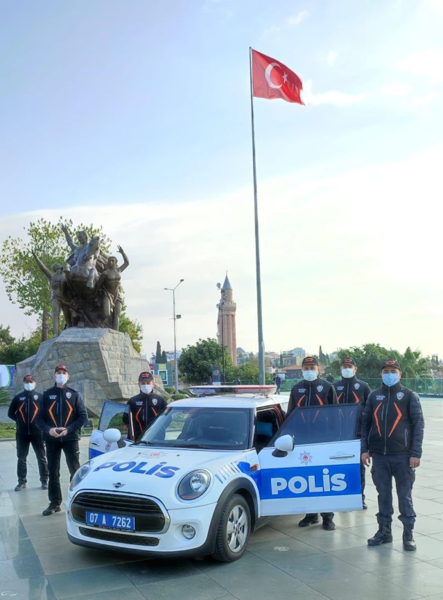 Son Dakika | Antalya'da turistler için turizm polisi ekipleri oluşturuldu