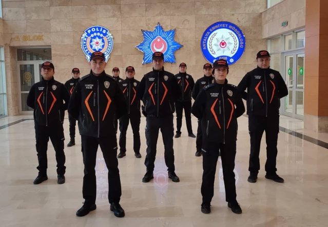 Son Dakika | Antalya'da turistler için turizm polisi ekipleri oluşturuldu