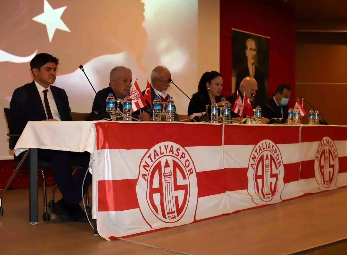 Antalyaspor Başkanı Çetin: "Hedefimiz az borç, çok başarı"