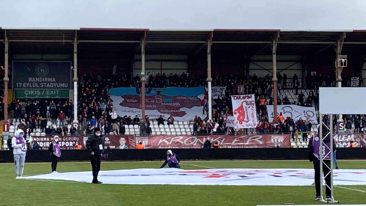 Bandırmanın il olma sevdası tribünlere taşındı