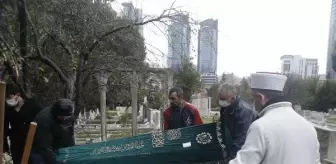 Belgin Doruk'un oğlu son yolculuğuna uğurlandı