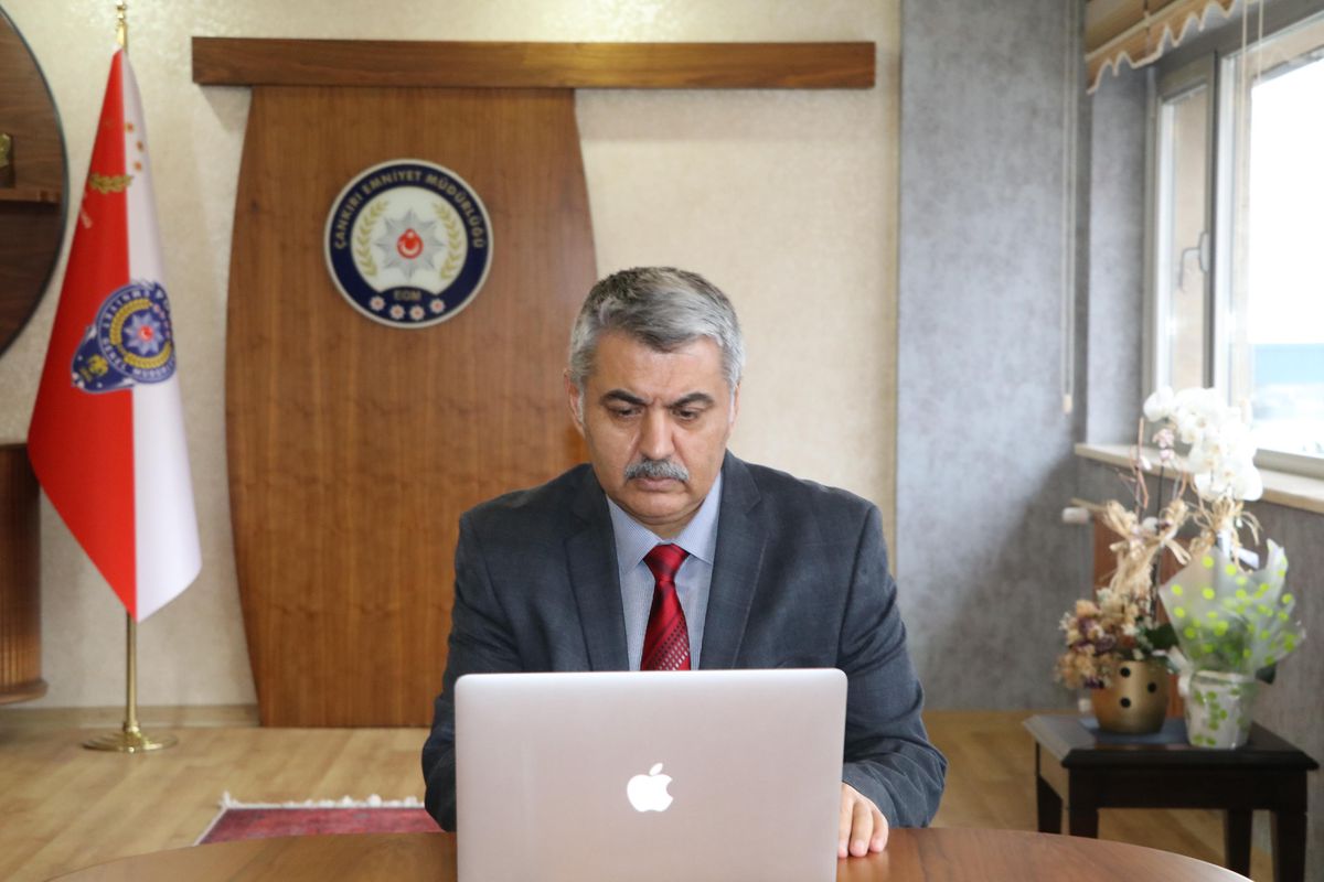 Çankırı Emniyet Müdürü Delen AA\'nın "Yılın Fotoğrafları" oylamasına katıldı