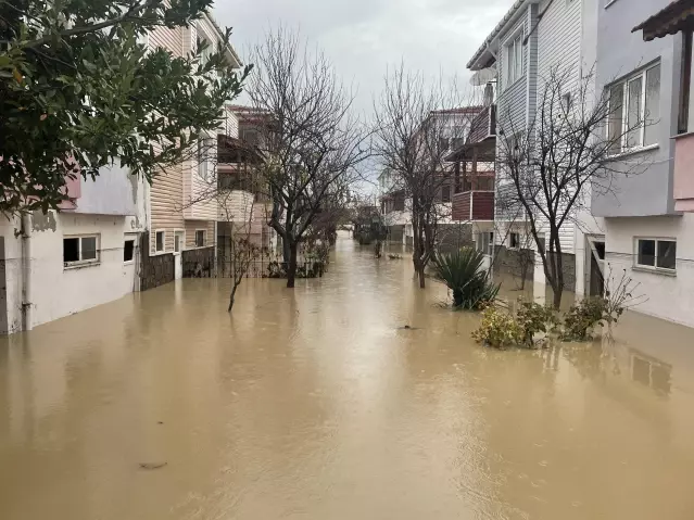 Edirne'de aşırı yağıştan zarar gören yerlerde hasar tespit çalışması başladı