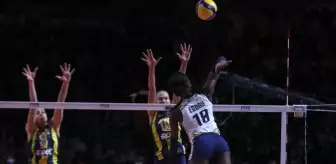 Fenerbahçe Opet, Imoco Volley'e 3-0 mağlup oldu