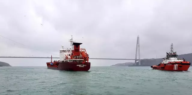 İstanbul Boğazı'nda gemi trafiği, tankerin arızasının giderilmesiyle açıldı