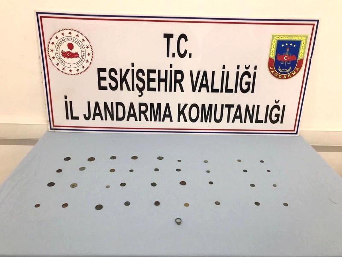 Jandarmadan tarihi eser operasyonu: 3 kişi yakalandı