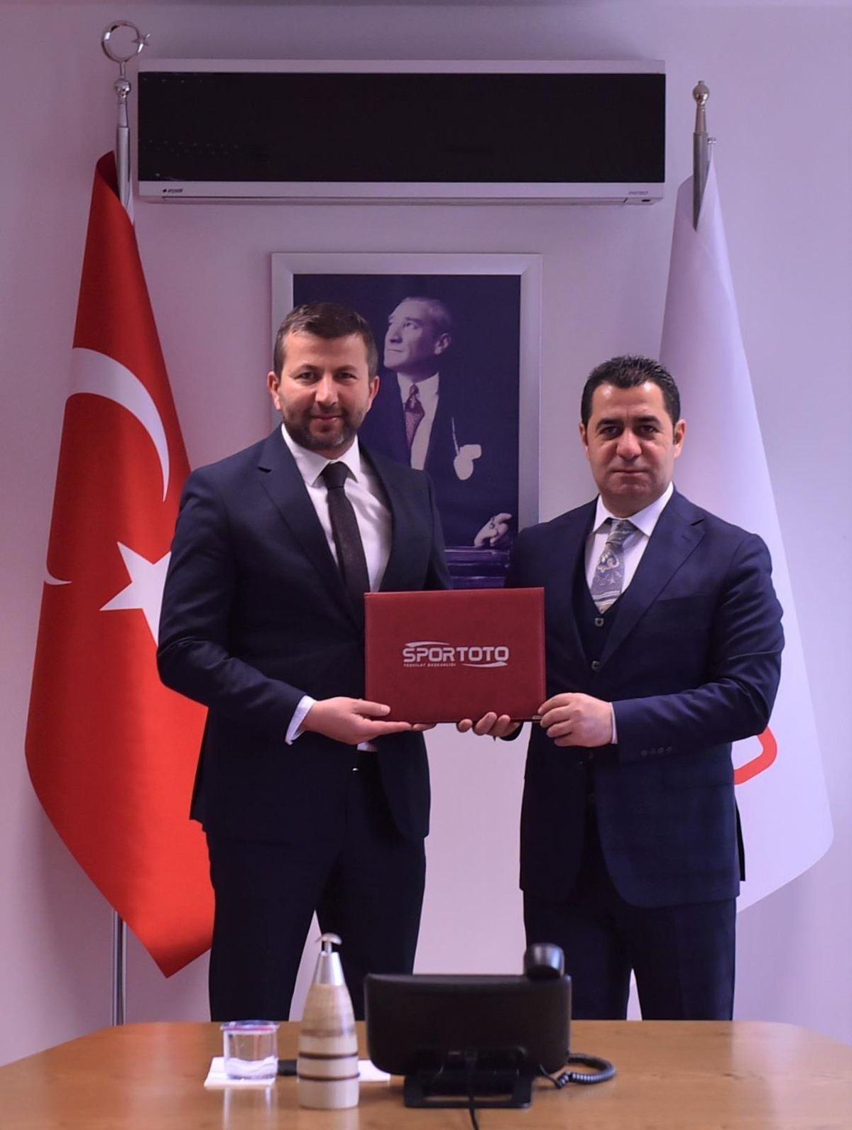 Kütahya\'nın Pazarlar ilçesine "Gençlik Merkezi" kurulması için protokol imzalandı