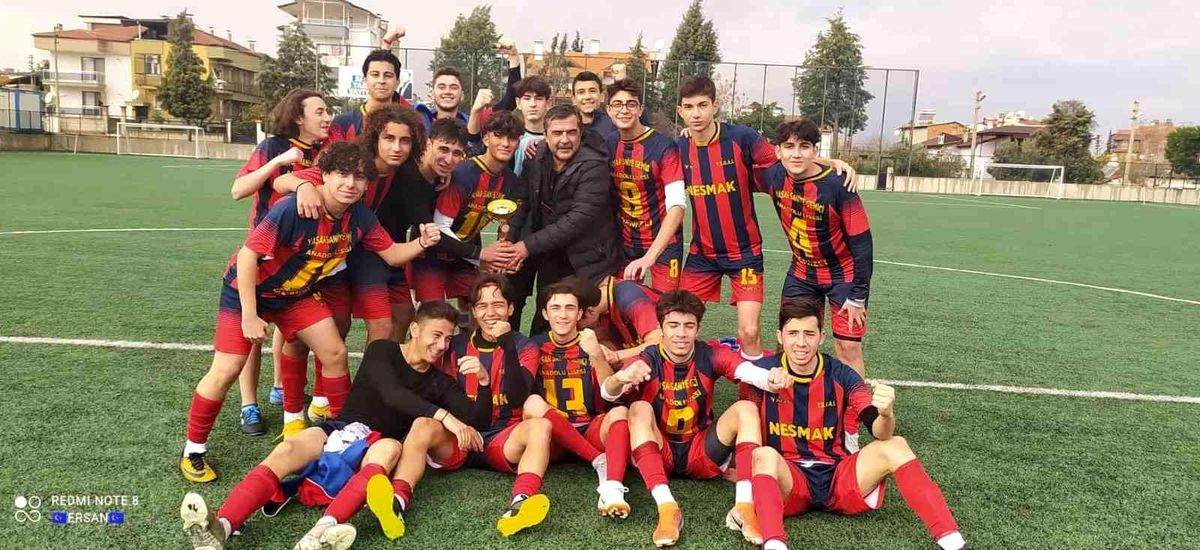 Liseli şampiyonlar, Denizli\'yi grup maçlarında temsil edecek