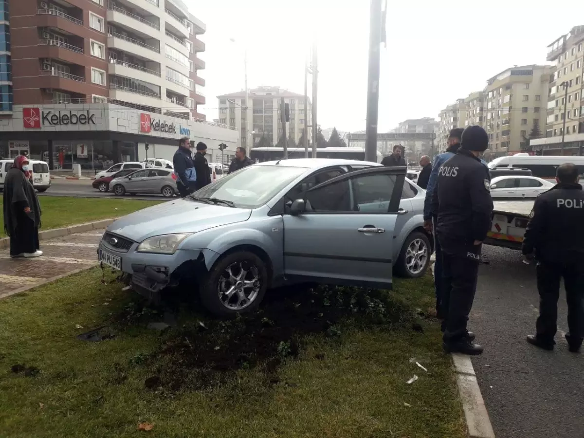 Son dakika haberleri... Malatya\'da zincirleme kaza: 1 yaralı