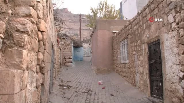 Mardin'de mahalleli internet kablosu hırsızları için nöbette
