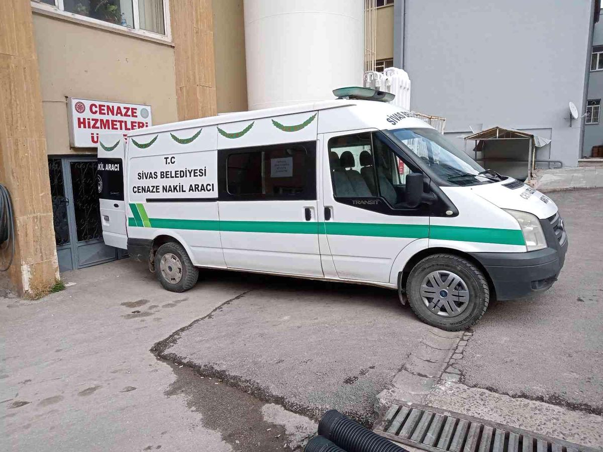 Sivas\'ta sahte rakıdan ölenlerin sayısı 4\'e yükseldi