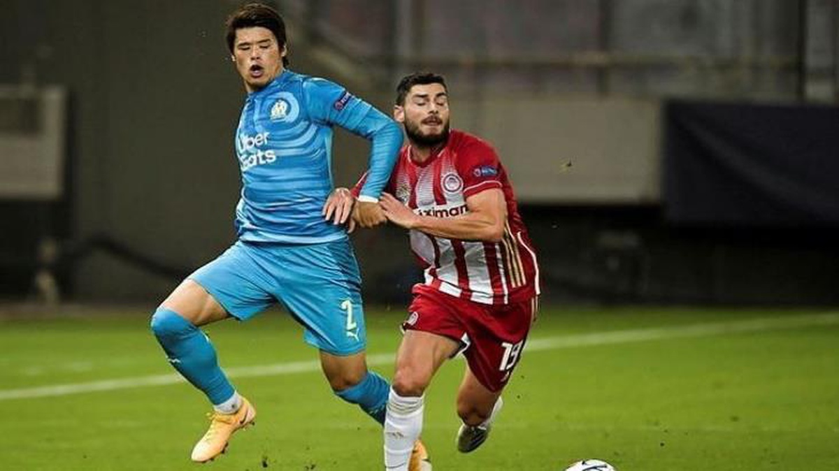 Trabzonspor\'un gündeme getirdiği Georgios Masouras\'tan transfer sinyali geldi! Sosyal medyadan takibe başladı