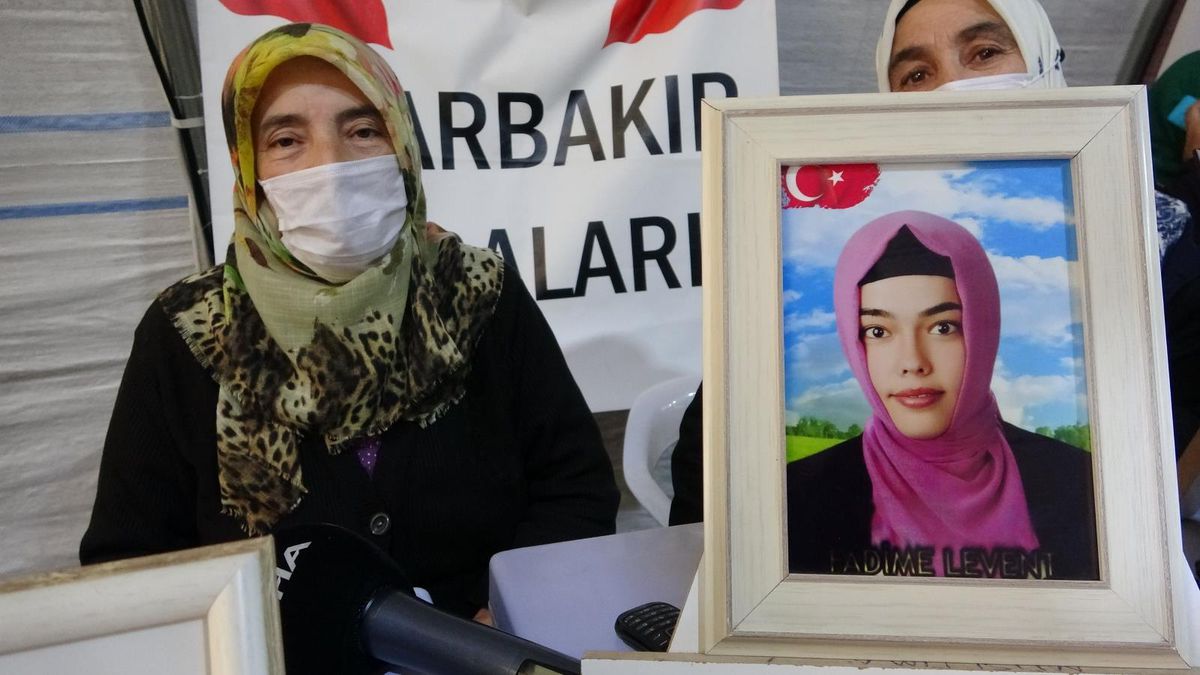Anne ve babalar evlatlarını almadan çadırdan gitmemekte kararlı