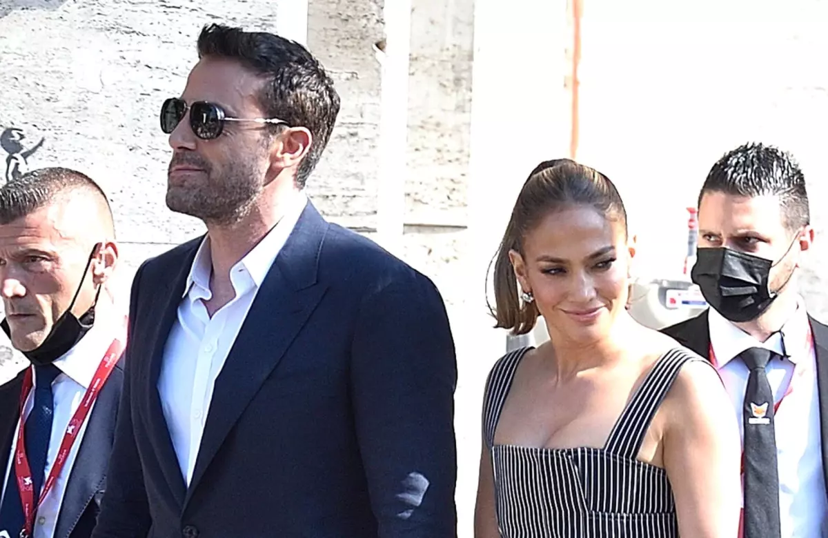 Ben Affleck: \'Jennifer Lopez ile yeniden birleşmekte tereddütlüydüm\'