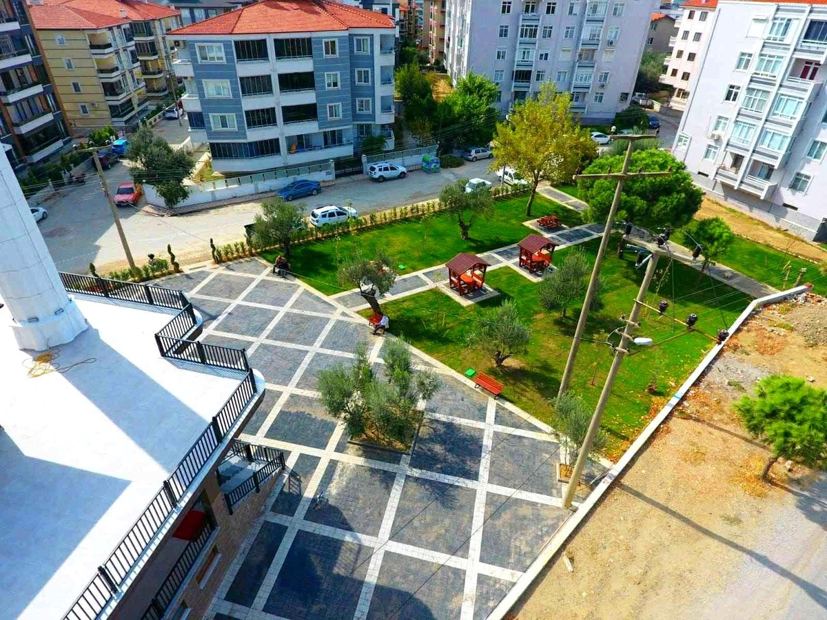 Büyükşehir Belediyesi ile Edremit güzelleşiyor