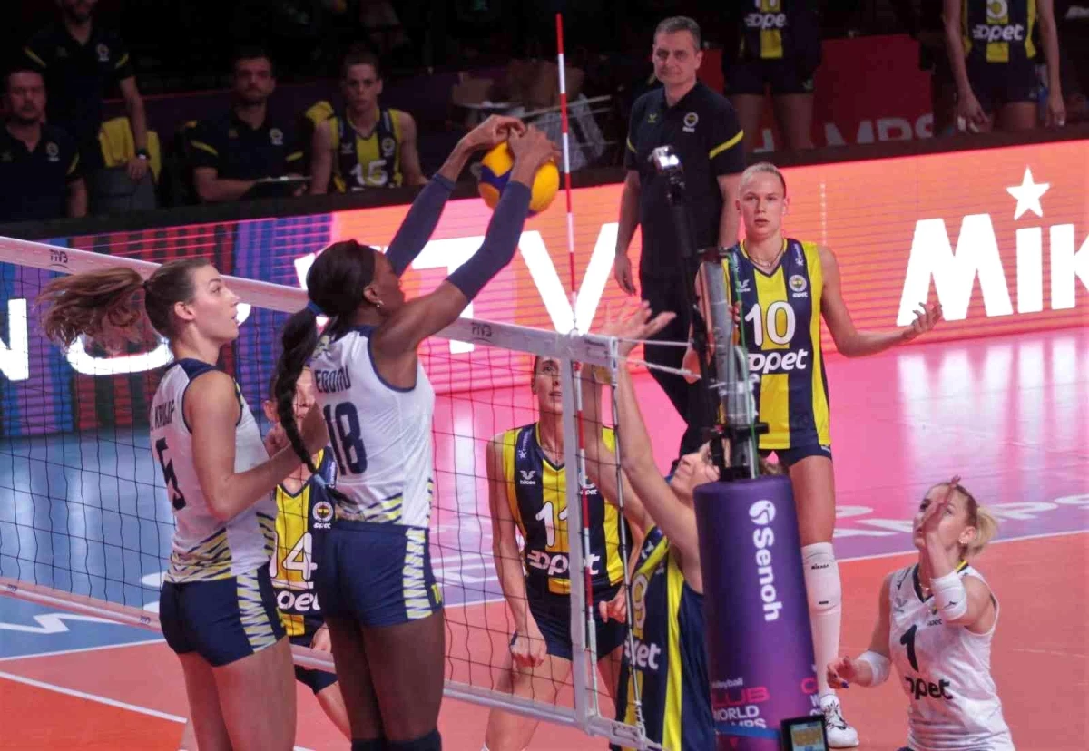 FIVB Kadınlar Dünya Kulüpler Şampiyonası: Dentil Praia: 1 - Fenerbahçe Opet: 3