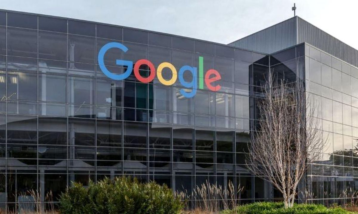 Google\'ın Aşısız Çalışanları Kovmakla Tehdit Ettiği İddia Edildi