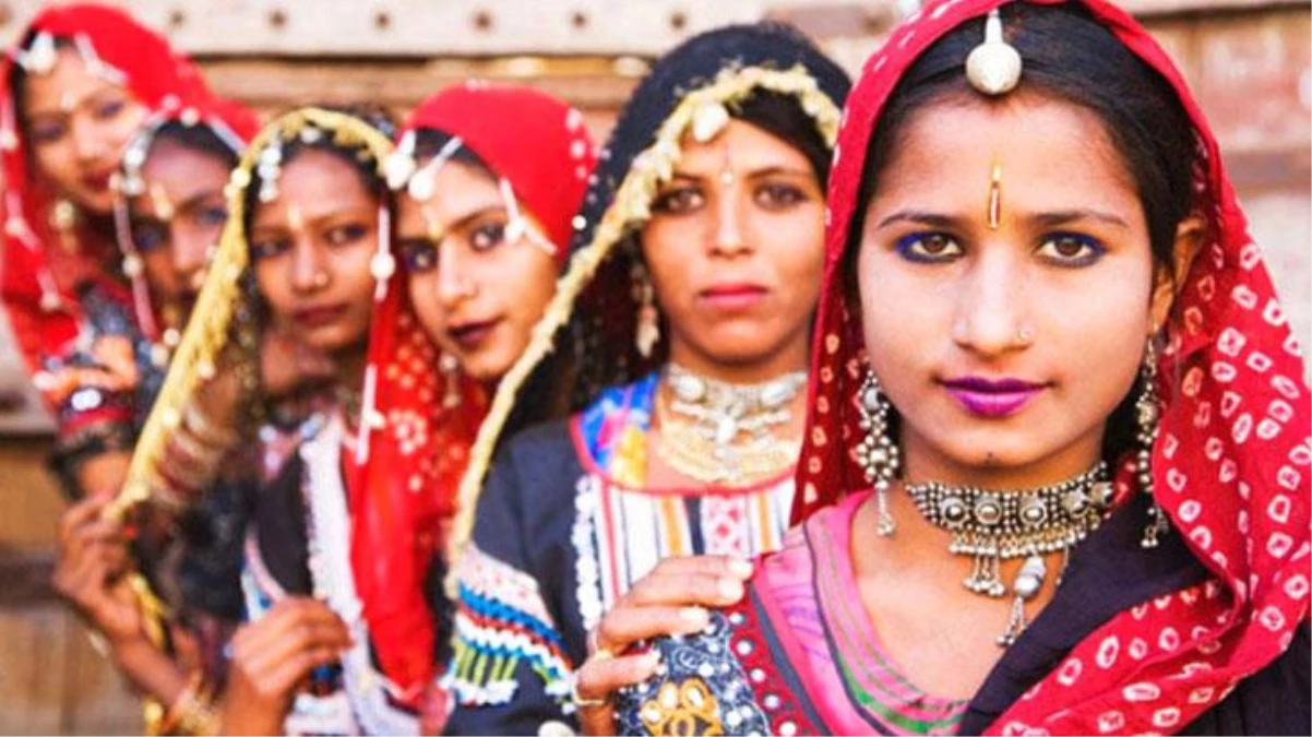 Hindistan\'da kadınlar için asgari evlilik yaşı 21\'e yükseltildi