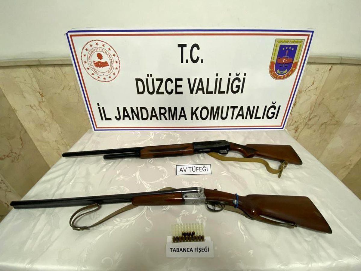 Jandarma ekipleri, ruhsatsız tüfeklere el koydu