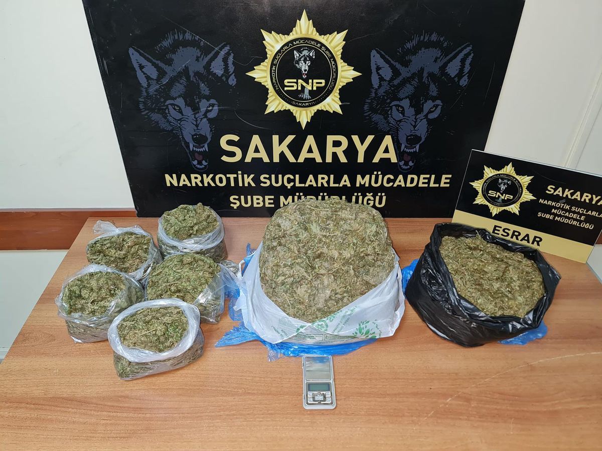 Sakarya\'da uyuşturucu operasyonunda 4 şüpheli tutuklandı