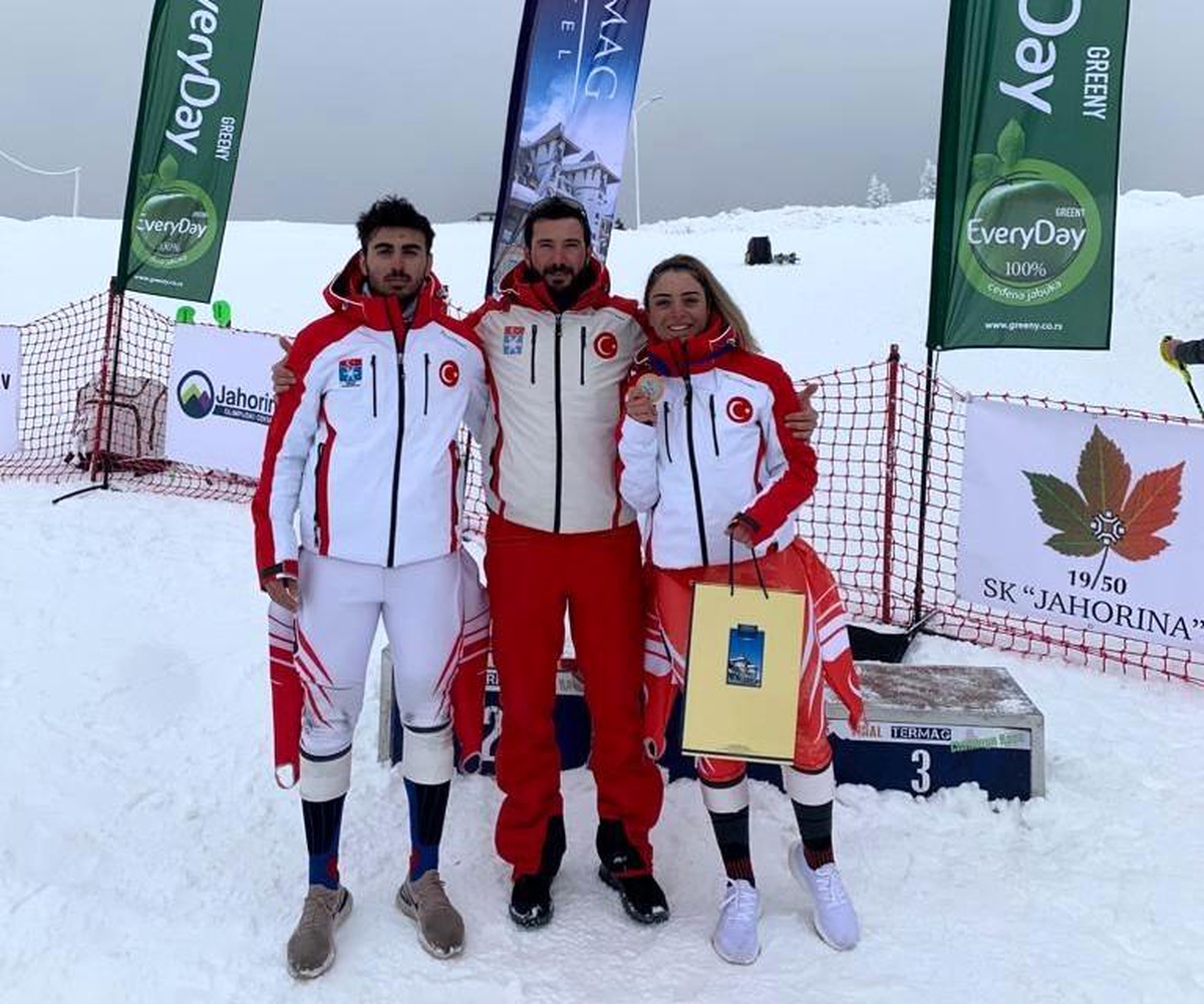 Sıla Kara Bosna Hersek\'teki FIS Yarışı\'nı 2 bronzla tamamladı