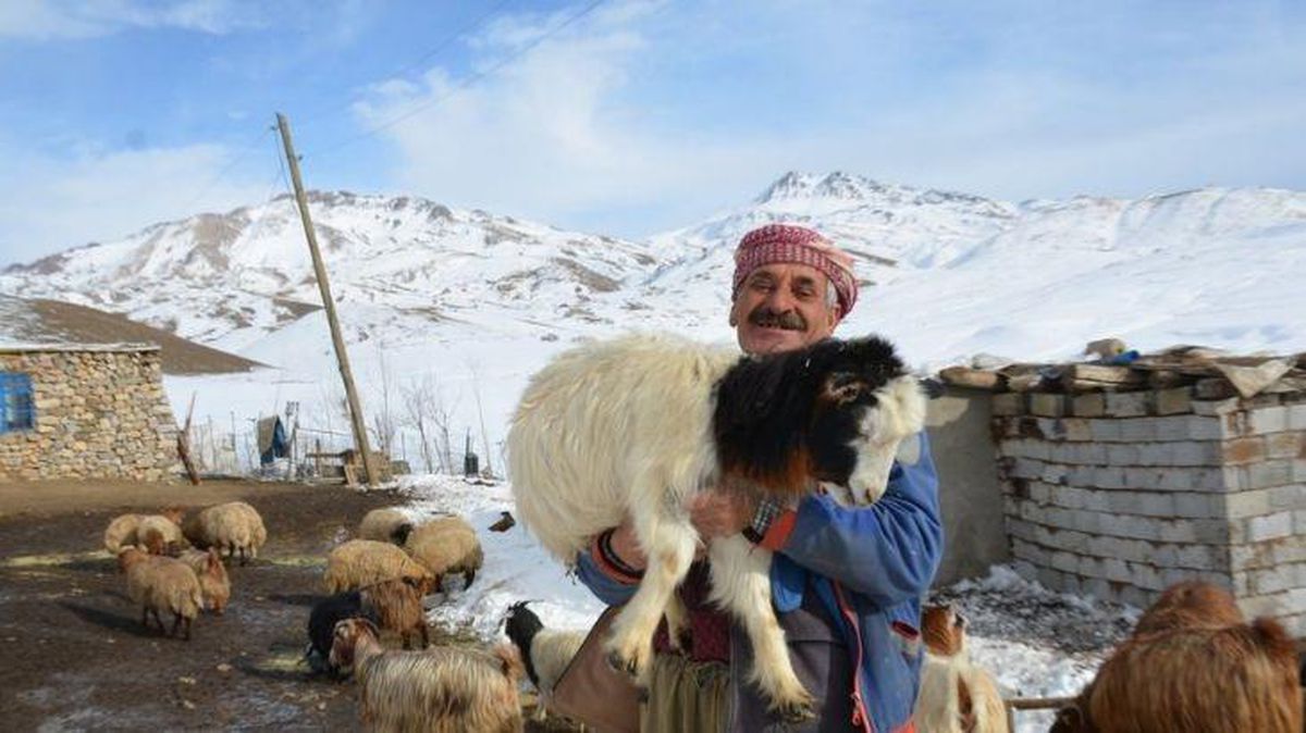 Şırnaklı adam, 4 yıldır tek başına eksi 30 derecede yaşıyor