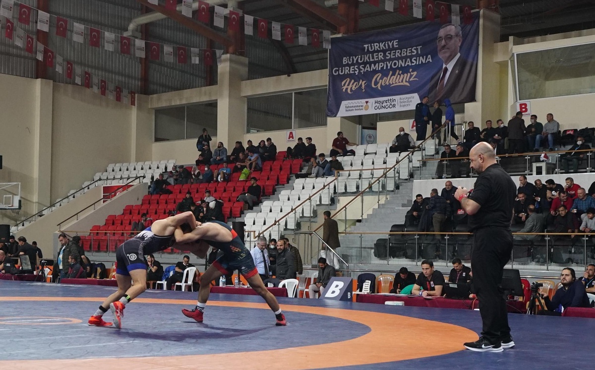 Türkiye Büyükler Serbest Güreş Şampiyonası, Kahramanmaraş\'ta başladı
