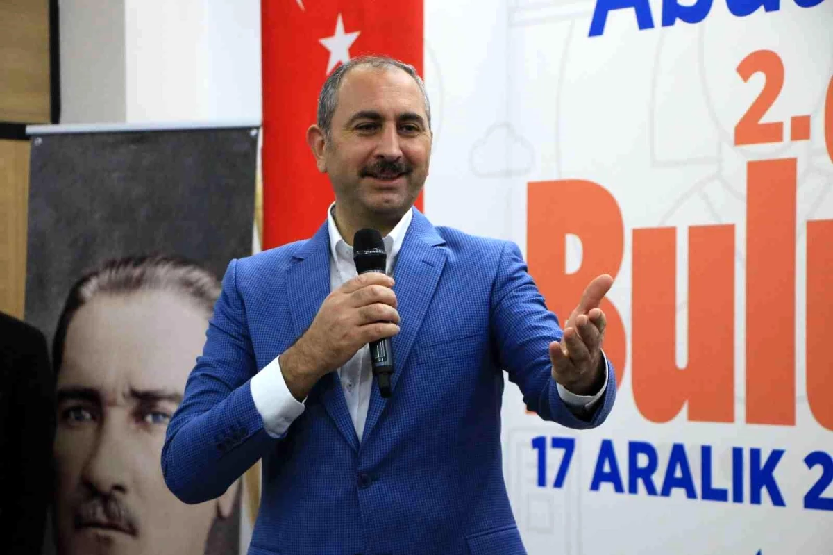 Adalet Bakanı Gül: "Türkiye ne zaman kendi ayakları üstünde durmaya çalışsa hukuksuzluk ve antidemokratik uygulamalar devreye girdi"