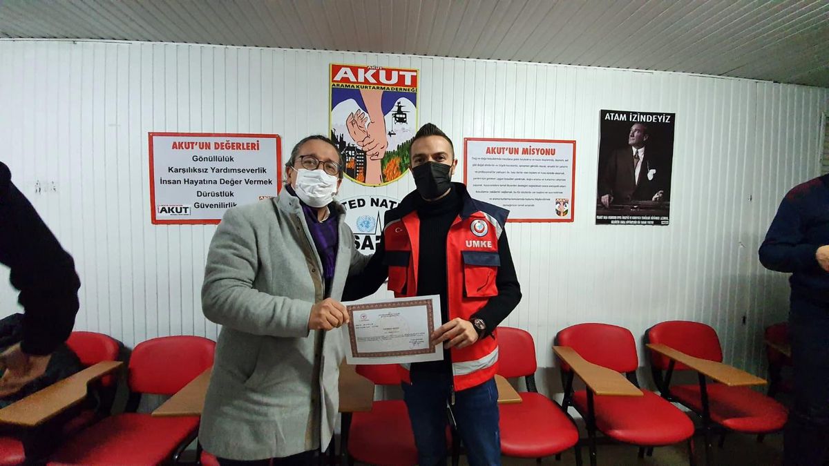 AKUT gönüllülerine sertifikalı ilkyardım eğitimi