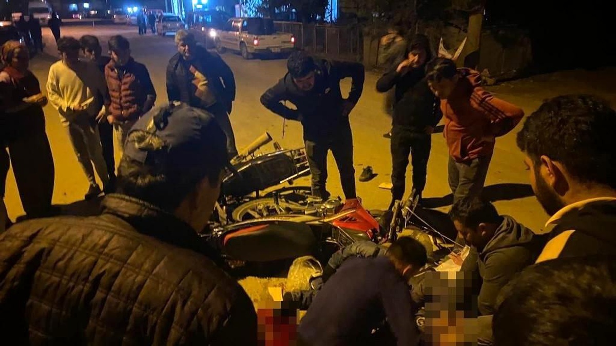 Son dakika haberi! Antalya\'da motosikletler çarpıştı, 2 sürücü öldü