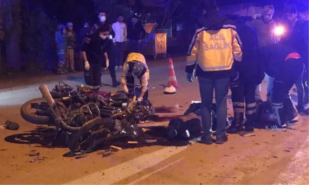 Antalya\'da motosikletler çarpıştı, sürücüler öldü