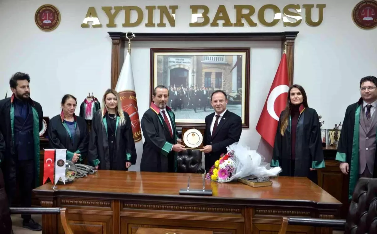 Aydın Barosu\'nda devir-teslim yapıldı