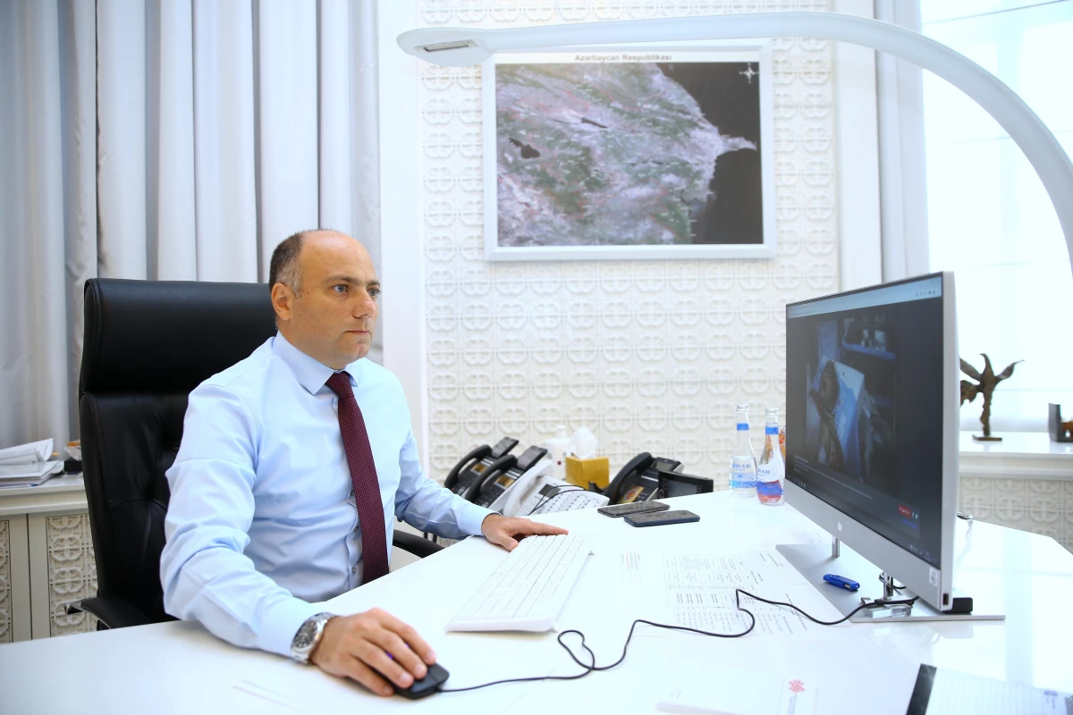 Son dakika haber! Azerbaycan Kültür Bakanı Kerimov, AA\'nın "Yılın Fotoğrafları" oylamasına katıldı