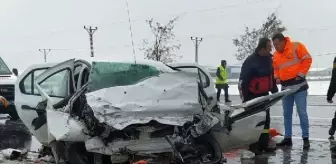 Bitlis'te TIR ve otomobil çarpıştı: 1 ölü