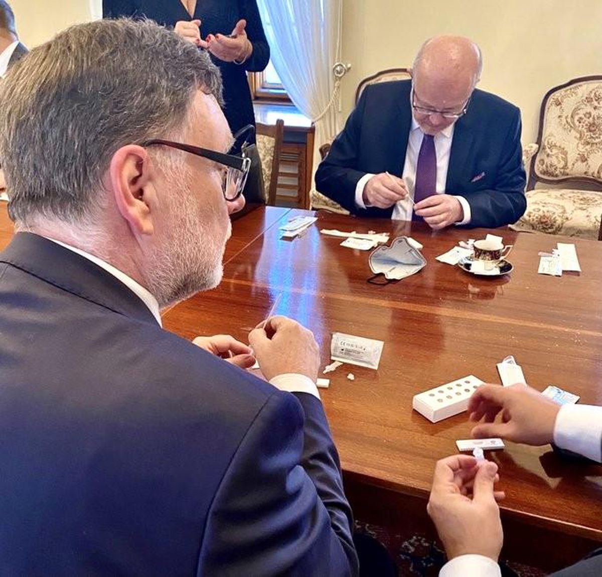 Çekya\'da yeni hükümet resmen görev başında