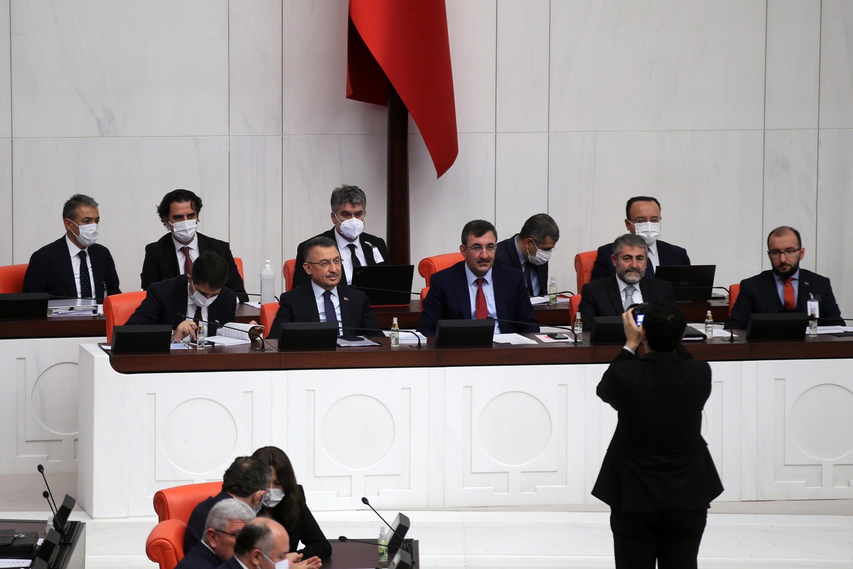 Cumhurbaşkanı Yardımcısı Oktay, 2022 yılı bütçe görüşmelerinin son gününde TBMM\'de konuştu: (2)
