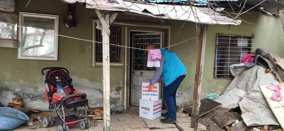 Elazığ\'da bin aileye kışlık kıyafet ve gıda yardımı