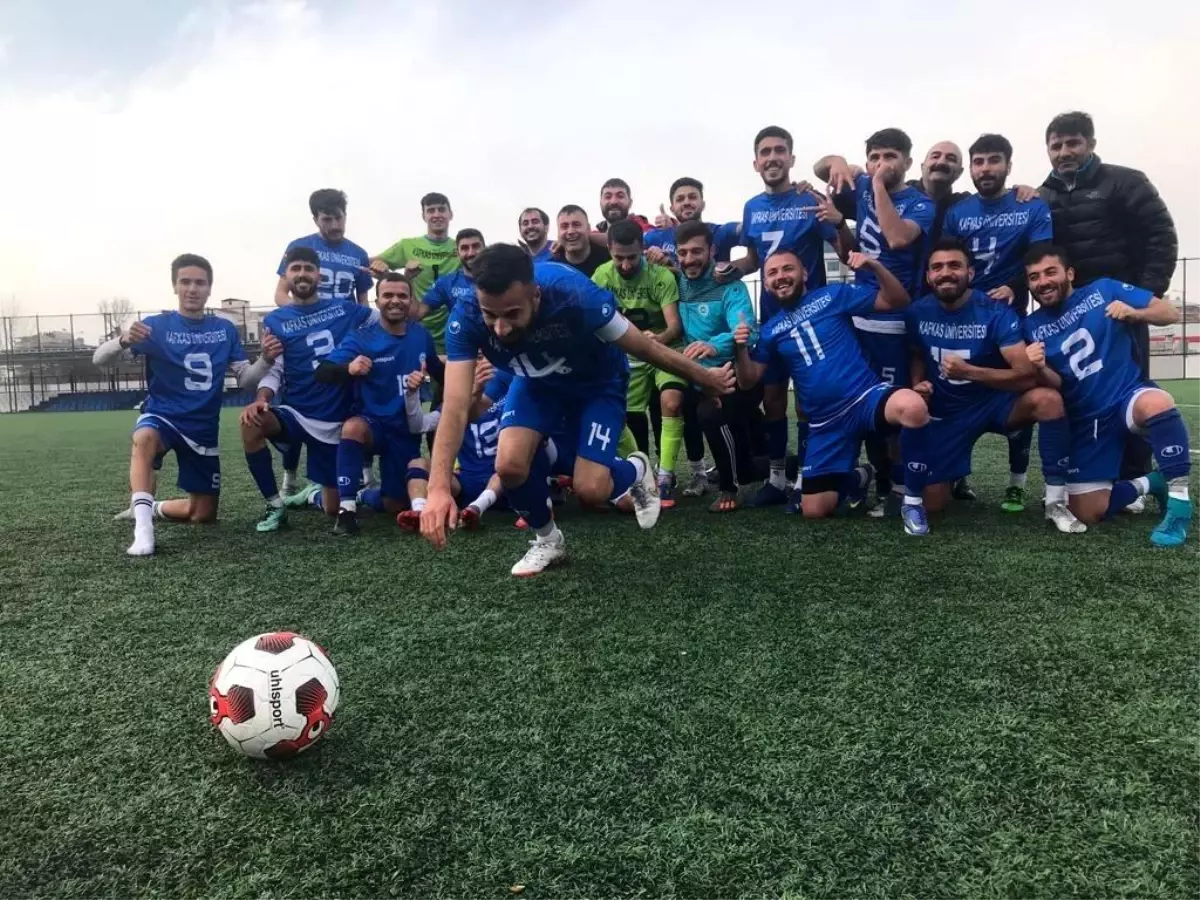 Kafkas Üniversitesi Van\'da şampiyon oldu