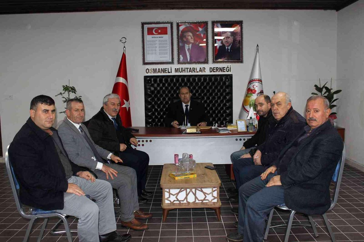 Osmaneli'de muhtarlar sertifikalarını aldı