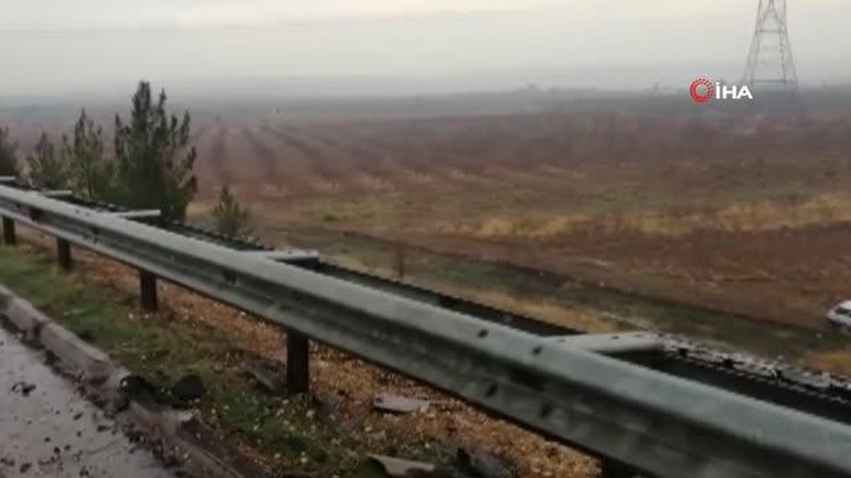 Şanlıurfa'da pikap ile çarpışan tır şarampole uçtu: 2 yaralı